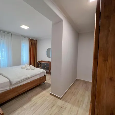 Διαμέρισμα Roes Τίρανα